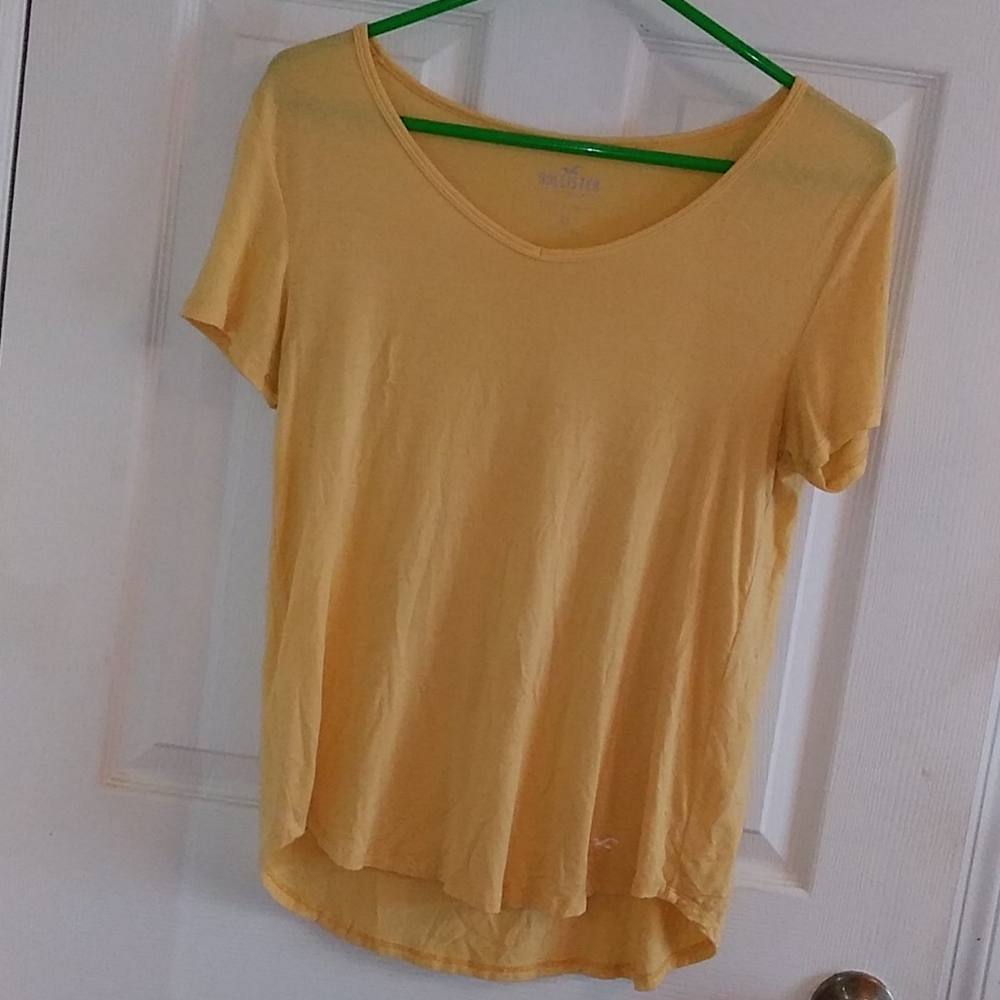 Hollister Must Have Collection Yellow Easy TShirt